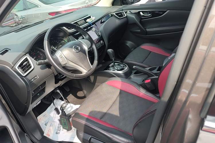 Used Nissan Qashqai 2017 2.0L CVT Smart Enjoyment Version China V Standard Left Front Seat
