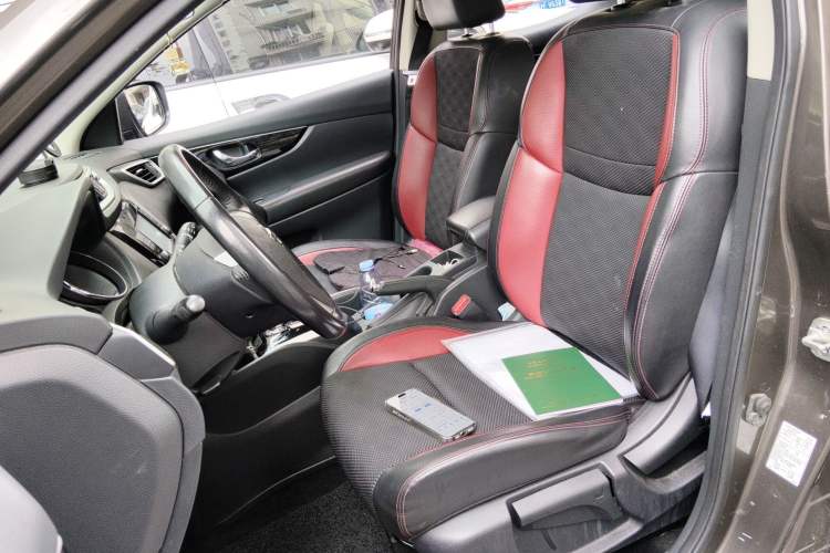 Used Nissan Qashqai 2017 2.0L CVT Smart Enjoyment Version China V Standard Left Front Seat