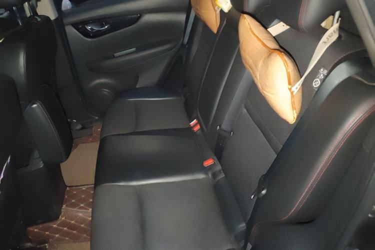 Used Nissan Qashqai 2017 2.0L CVT Smart Enjoyment Version China V Standard Left Rear Seat