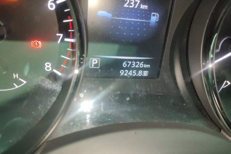 Used Nissan Qashqai 2017 2.0L CVT Elite Edition China V Standard Odometer Close Up