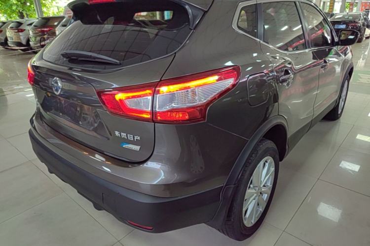 Used Nissan Qashqai 2017 2.0L CVT Elite Edition China VI Standard Rear Right 45 Deg
