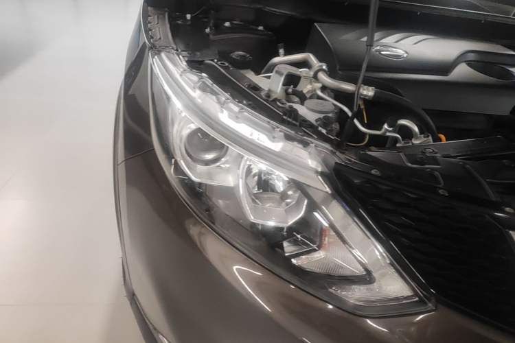 Used Nissan Qashqai 2017 2.0L CVT Smart Enjoyment Version China VI Standard Right Front Headlight