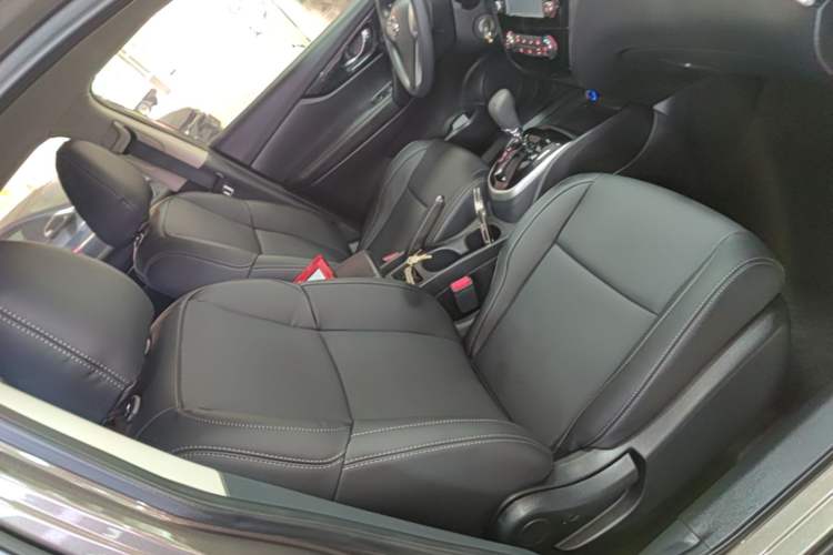 Used Nissan Qashqai 2017 2.0L CVT Elite Edition China VI Standard Right Front Seat