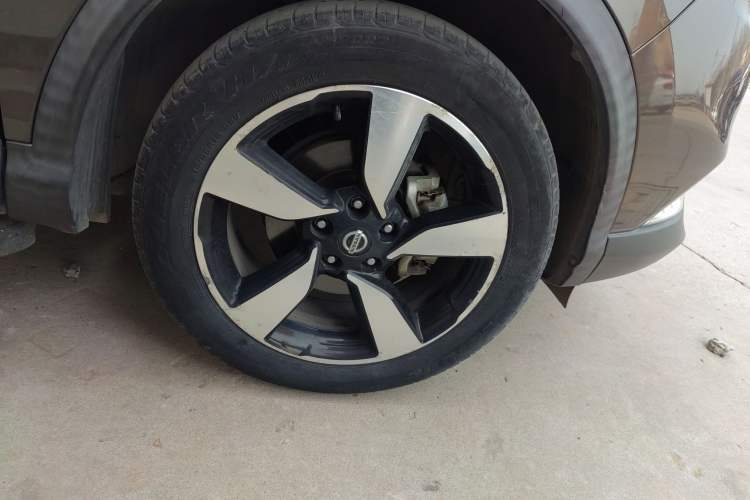 Used Nissan Qashqai 2017 2.0L CVT Luxury Edition China VI Standard Right Front Wheel Hub