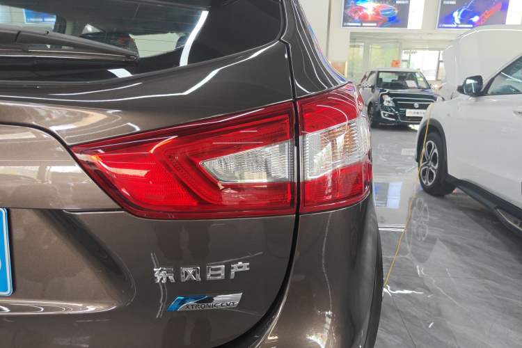 Used Nissan Qashqai 2017 2.0L CVT Elite Edition China V Standard Right Rear Taillight