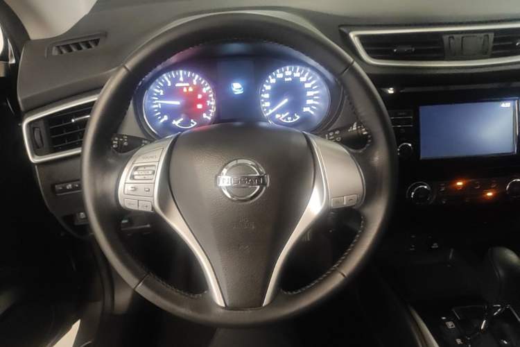 Used Nissan Qashqai 2017 2.0L CVT Smart Enjoyment Version China VI Standard Steering Wheel