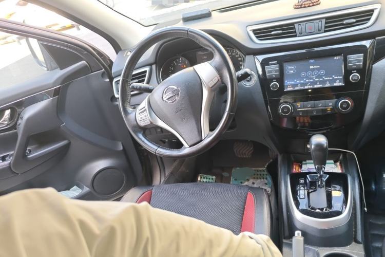 Used Nissan Qashqai 2017 2.0L CVT Luxury Edition China VI Standard Steering Wheel