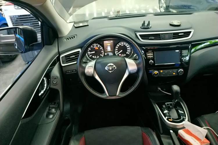 Used Nissan Qashqai 2017 2.0L CVT Luxury Edition China V Standard Steering Wheel