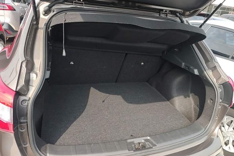 Used Nissan Qashqai 2017 2.0L CVT Smart Enjoyment Version China V Standard Trunk