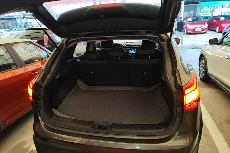 Used Nissan Qashqai 2017 2.0L CVT Luxury Edition China V Standard Trunk