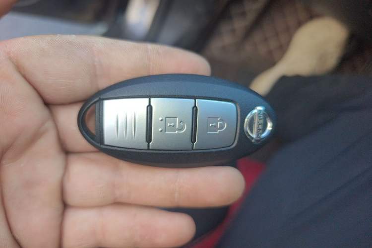 Used Nissan Qashqai 2017 2.0L CVT Luxury Edition China V Standard Vehicle Key