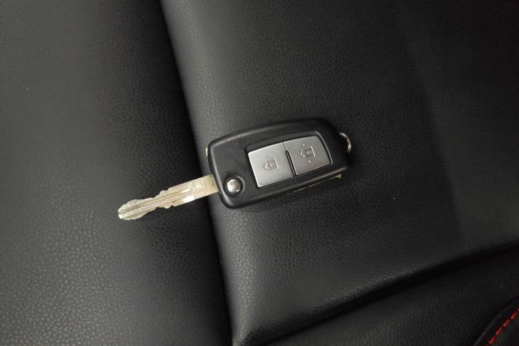 Used Nissan Qashqai 2017 2.0L CVT Elite Edition China V Standard Vehicle Key