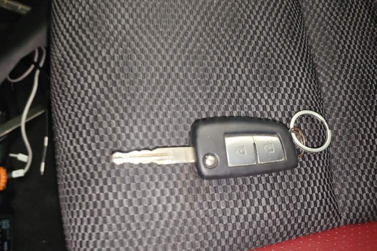 Used Nissan Qashqai 2017 2.0L CVT Smart Enjoyment Version China V Standard Vehicle Key