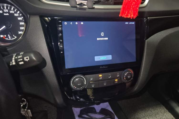 Used Nissan Qashqai 2017 2.0L CVT Smart Enjoyment Version China V Standard Audio And AC Panel