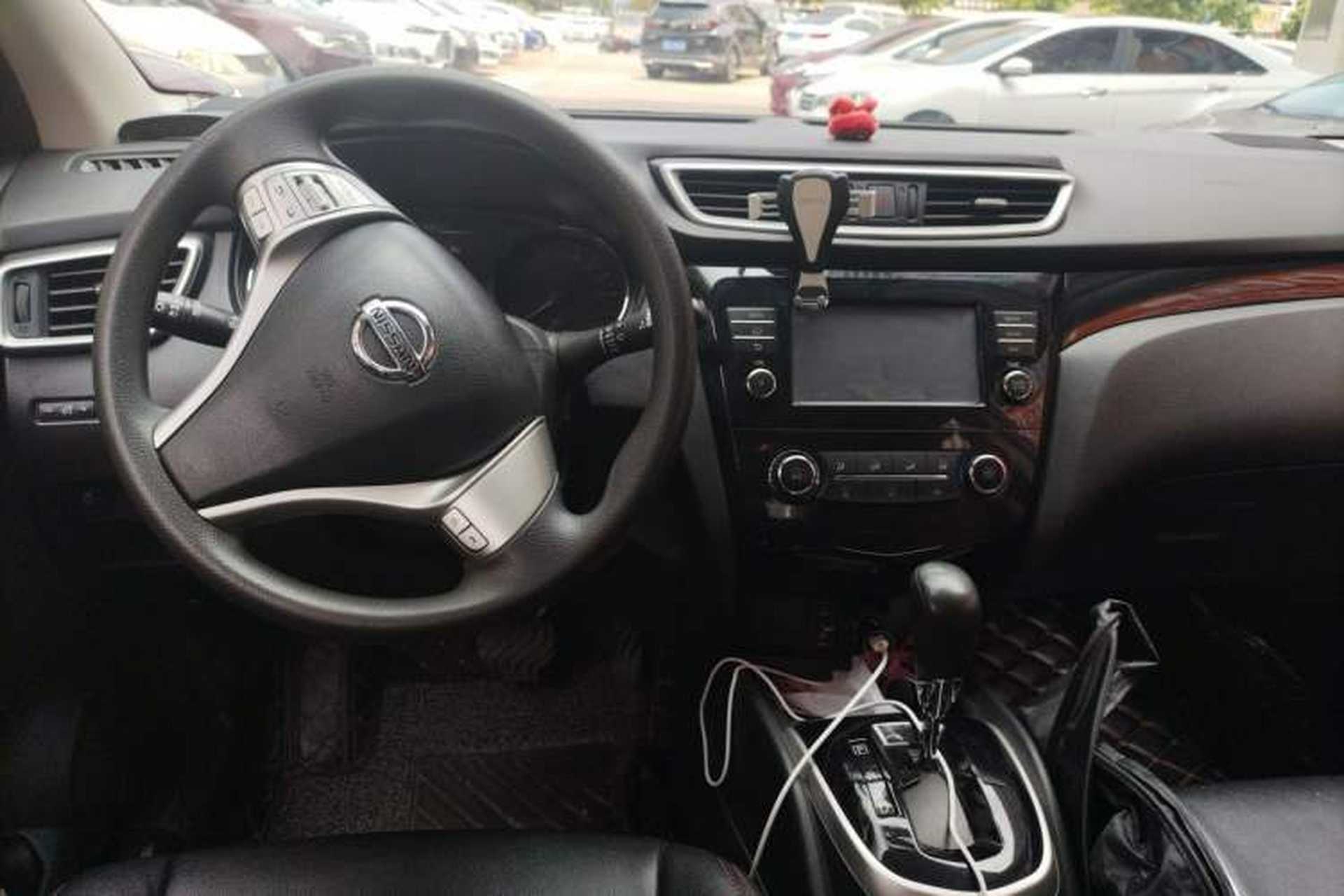 Used Nissan Qashqai 2017 2.0L CVT Elite Edition China V Standard Center Console
