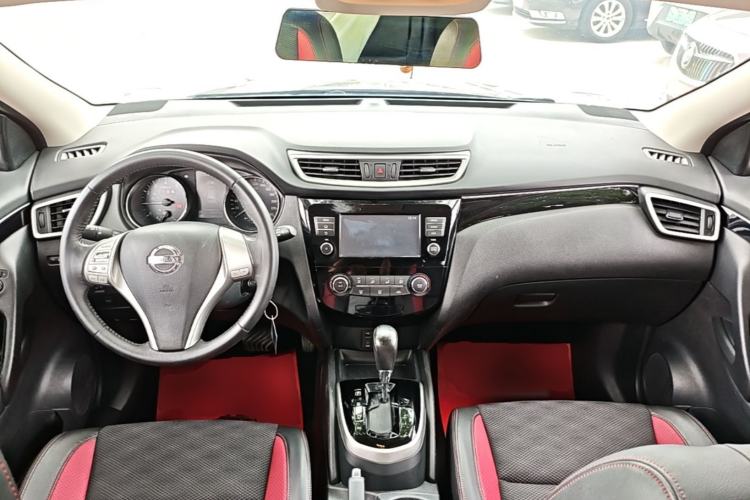 Used Nissan Qashqai 2017 2.0L CVT Smart Enjoyment Version China V Standard Center Console