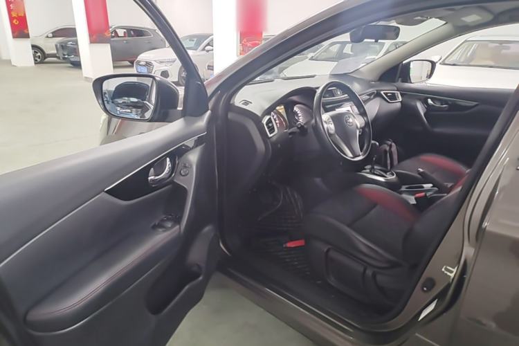 Used Nissan Qashqai 2017 2.0L CVT Smart Enjoyment Version China VI Standard Driver Seat