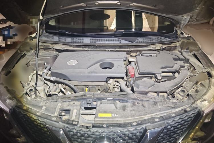 Used Nissan Qashqai 2017 2.0L CVT Smart Enjoyment Version China V Standard Engine Bay