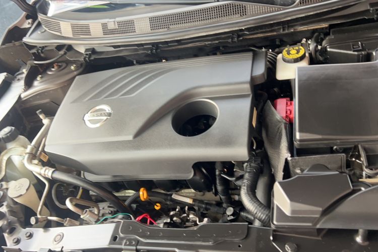 Used Nissan Qashqai 2017 2.0L CVT Smart Enjoyment Version China V Standard Engine Bay