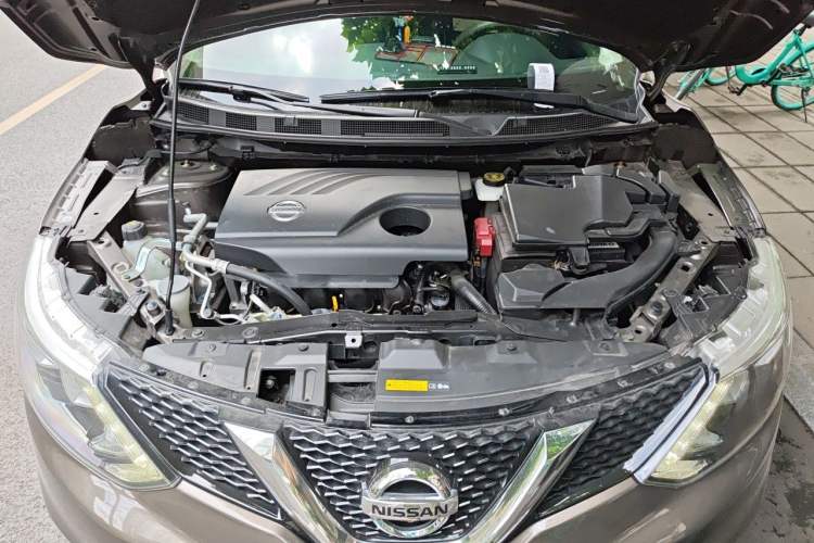 Used Nissan Qashqai 2017 2.0L CVT Luxury Edition China VI Standard Engine Bay
