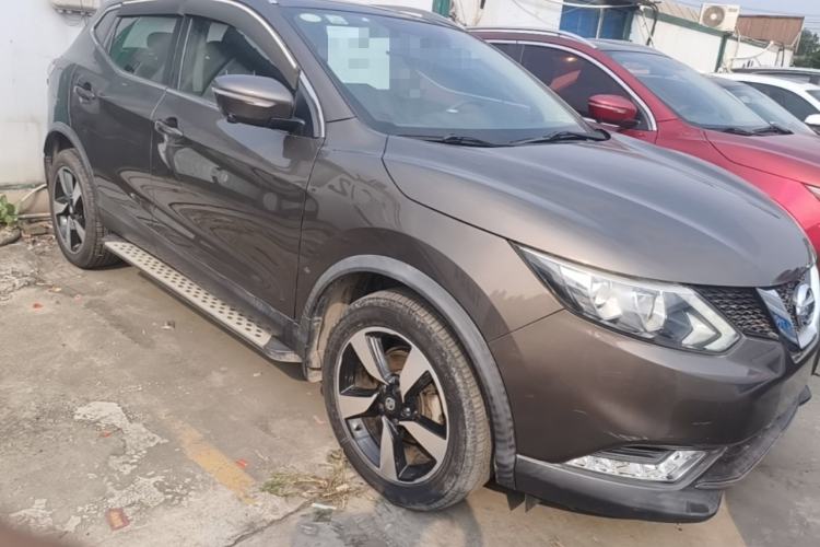 Used Nissan Qashqai 2017 2.0L CVT Luxury Edition China V Standard Front Right 45 Deg