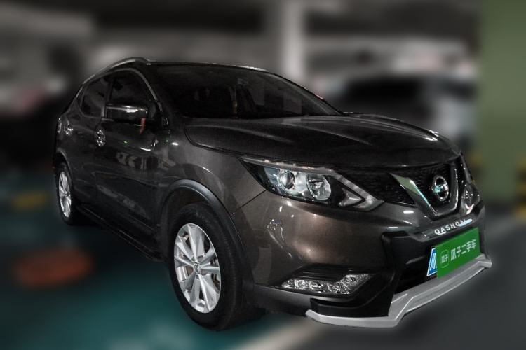 Used Nissan Qashqai 2017 2.0L CVT Elite Edition China V Standard Front Right 45 Deg