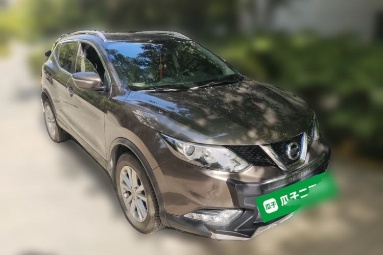 Used Nissan Qashqai 2017 2.0L CVT Elite Edition China V Standard Front Right 45 Deg