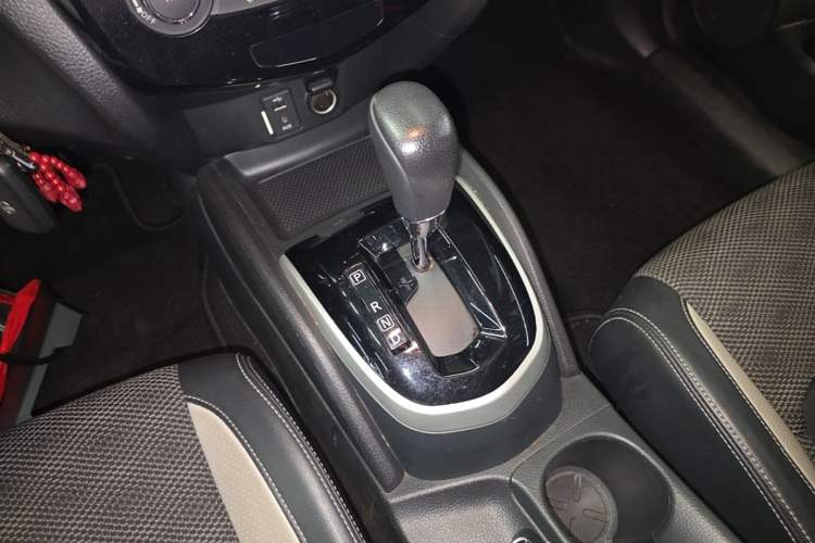 Used Nissan Qashqai 2017 2.0L CVT Smart Enjoyment Version China V Standard Gear Lever