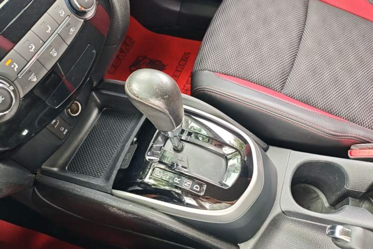 Used Nissan Qashqai 2017 2.0L CVT Smart Enjoyment Version China V Standard Gear Lever
