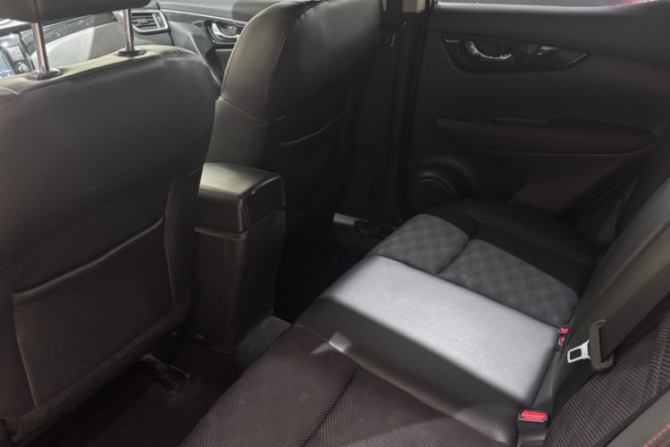 Used Nissan Qashqai 2017 2.0L CVT Smart Enjoyment Version China VI Standard Headliner