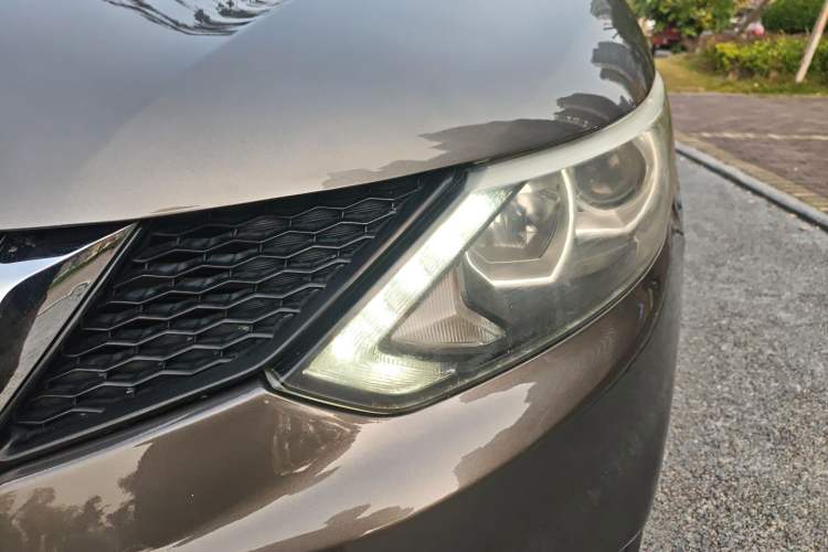 Used Nissan Qashqai 2017 2.0L CVT Luxury Edition China V Standard Left Front Headlight