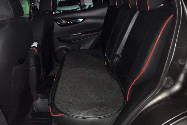Used Nissan Qashqai 2017 2.0L CVT Elite Edition China V Standard Left Rear Seat