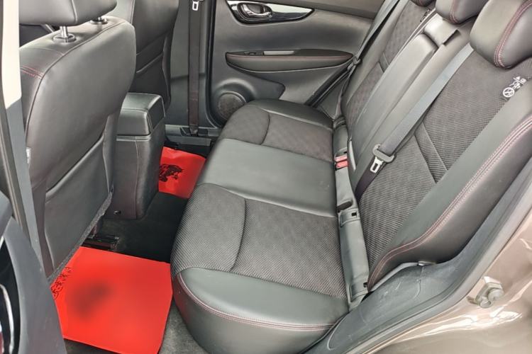 Used Nissan Qashqai 2017 2.0L CVT Smart Enjoyment Version China V Standard Left Rear Seat