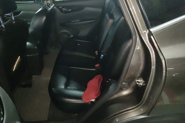 Used Nissan Qashqai 2017 2.0L CVT Elite Edition China V Standard Left Rear Seat