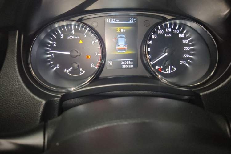 Used Nissan Qashqai 2017 2.0L CVT Smart Enjoyment Version China V Standard Odometer Close Up