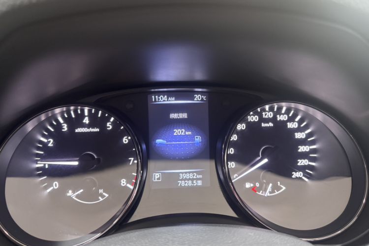Used Nissan Qashqai 2017 2.0L CVT Smart Enjoyment Version China VI Standard Odometer Close Up
