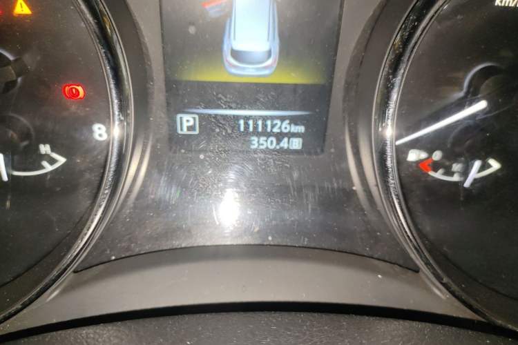 Used Nissan Qashqai 2017 2.0L CVT Elite Edition China V Standard Odometer Close Up