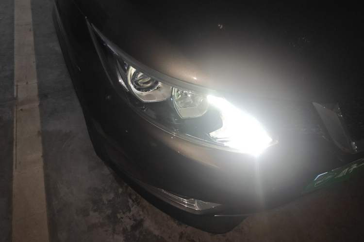 Used Nissan Qashqai 2017 2.0L CVT Smart Enjoyment Version China VI Standard Right Front Headlight