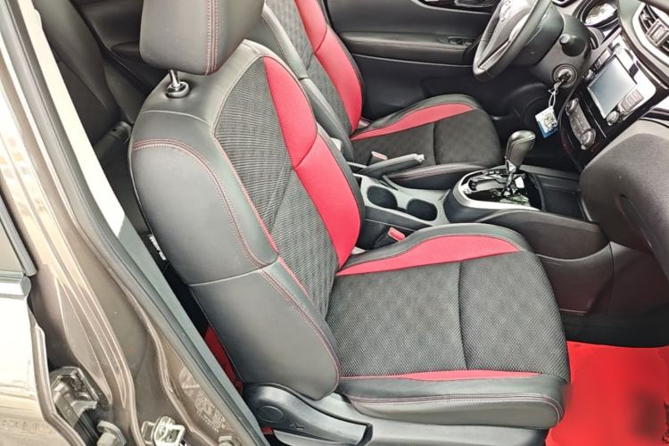 Used Nissan Qashqai 2017 2.0L CVT Smart Enjoyment Version China V Standard Right Front Seat