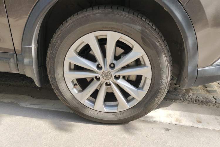 Used Nissan Qashqai 2017 2.0L CVT Elite Edition China V Standard Right Front Wheel Hub