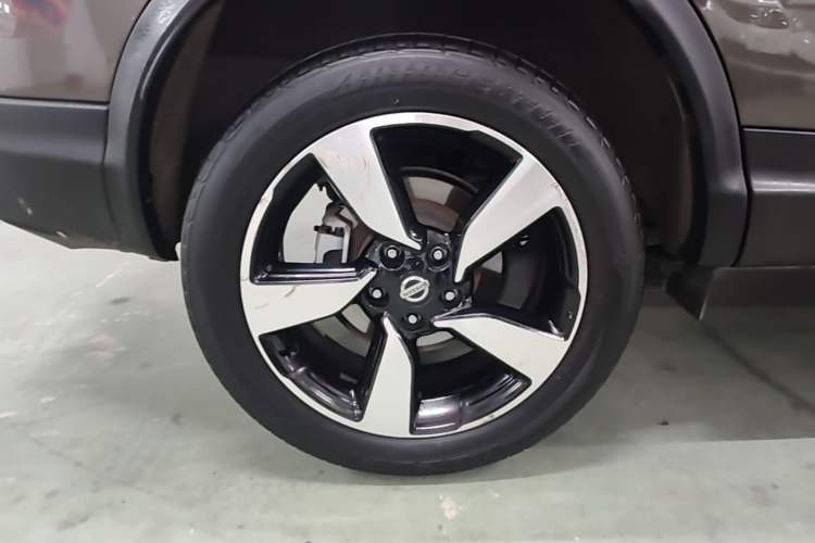 Used Nissan Qashqai 2017 2.0L CVT Smart Enjoyment Version China VI Standard Right Rear Wheel Hub