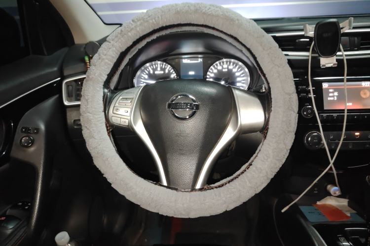 Used Nissan Qashqai 2017 2.0L CVT Luxury Edition China V Standard Steering Wheel