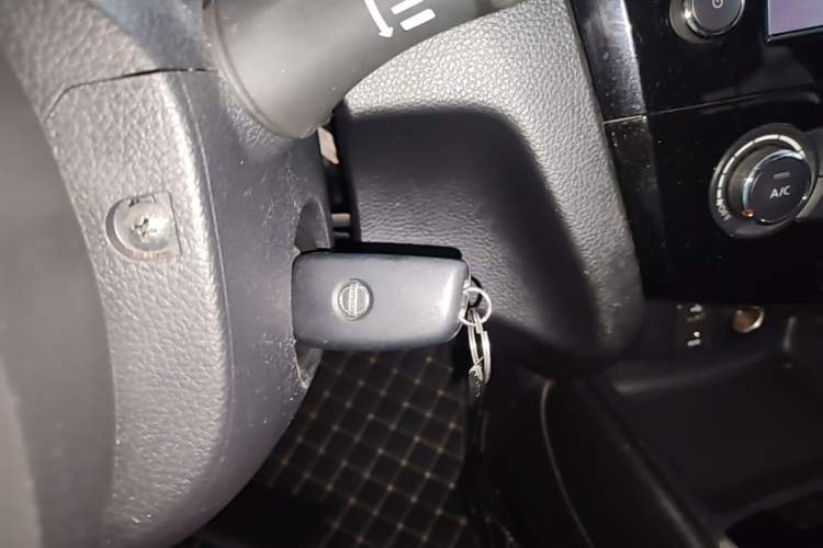 Used Nissan Qashqai 2017 2.0L CVT Smart Enjoyment Version China VI Standard Vehicle Key