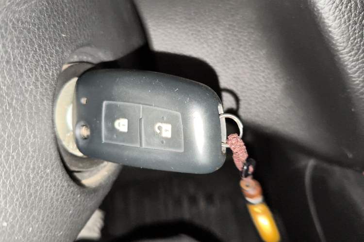 Used Nissan Qashqai 2017 2.0L CVT Elite Edition China V Standard Vehicle Key