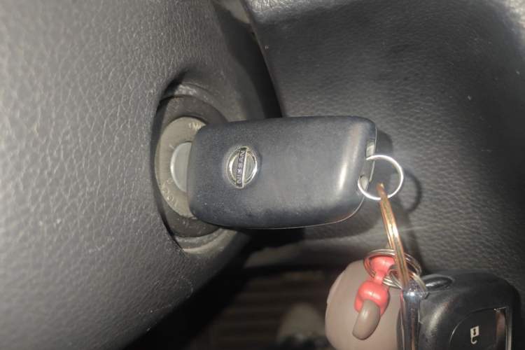 Used Nissan Qashqai 2017 2.0L CVT Smart Enjoyment Version China V Standard Vehicle Key
