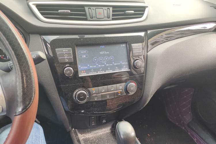 Used Nissan Qashqai 2017 2.0L CVT Smart Enjoyment Version China VI Standard Audio And AC Panel