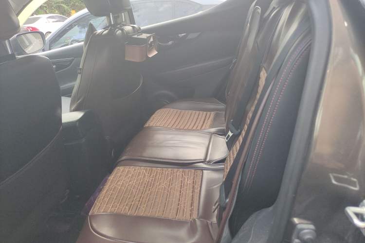 Used Nissan Qashqai 2017 2.0L CVT Smart Enjoyment Version China VI Standard Left Rear Seat