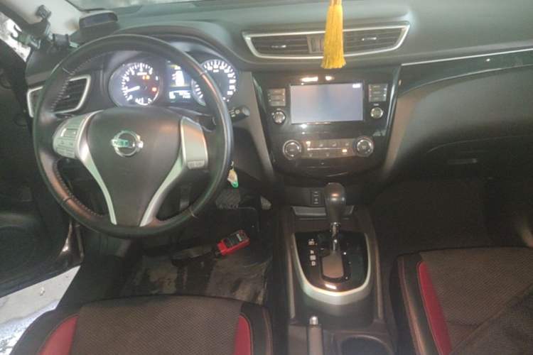 Used Nissan Qashqai 2017 2.0L CVT Smart Enjoyment Version China V Standard Audio And AC Panel