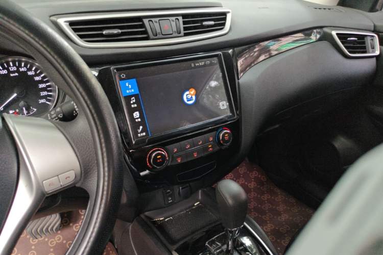 Used Nissan Qashqai  Audio And AC Panel