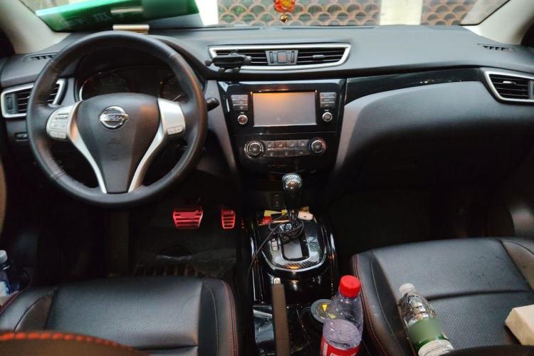 Used Nissan Qashqai 2017 2.0L CVT Elite Edition China V Standard Center Console